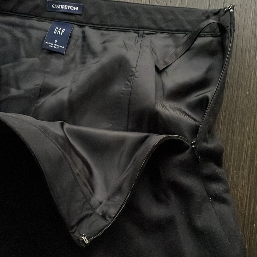 GAP Stretch Skirt - Picture 8 of 15
